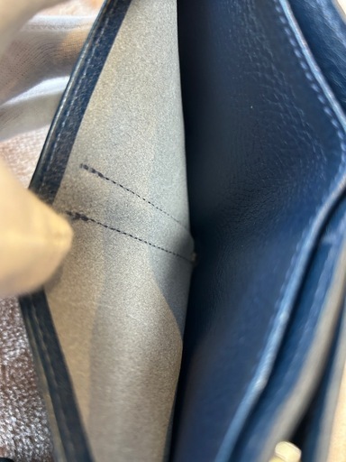 未使用IL BISONTEイルビゾンテウォレットがま口財布ガマ口二つ折り財布 フラップ式二つ折り財布 ガマ口三つ折り財布 フラップ式三