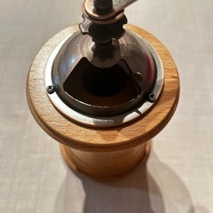 HARIO コーヒーミル　コラム　木製の画像
