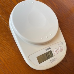 タニタTANITA デジタルクッキングスケール 1kg(0.5g単位)  KD-189の画像