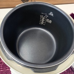 美原店 D &S 家庭用 マイコン電気圧力鍋 STL-EC50 ホワイト 4L 2019年製 付属品付き　タイマー機能の画像