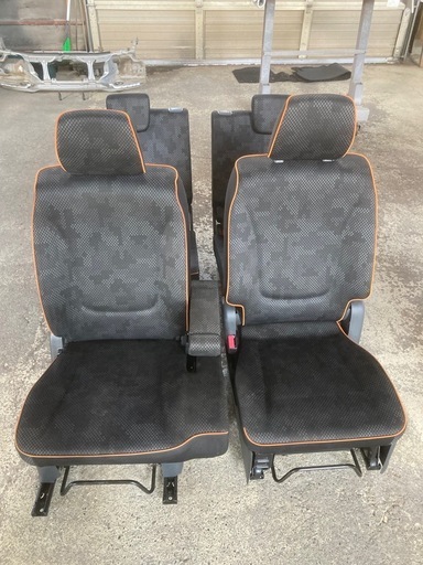 スズキ ハスラー DAA-MR41S 平成28年車  カラーNo A7K  トリムコード C26 シート 1台分