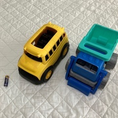 バス　とらっくトラックの画像