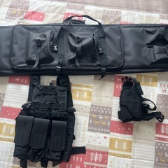 サバゲー用バック　ベスト　ホルスターの画像