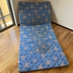 三折マットレスシングルの画像
