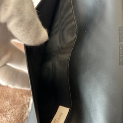 BOTTEGA VENETA ボッテガ・ヴェネタ ボッテガヴェネタ ボッテガベネタロングウォレット フラップ式二つ折り長財布 二つ折り財布折財布さいふサイフ小銭入れ有ブラック黒色イントレチャートレザー本革牛革横幅19高10マチ2.5イタリア製メンズ男性用紳士の画像