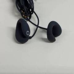 【美品】ambie sound earcuffs/ AM-02/BQ /マイク付き有線イヤホンの画像