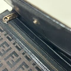 FENDI フェンディ ズッカ柄 長財布 ブラウン 二つ折り 財布 ズッカ FFロゴ キャンバス レザー 黒 茶 中古の画像