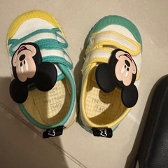 ミッキースニーカーの画像