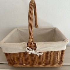 【素敵】　取っ手付き　大きめの藤のかご　　の画像