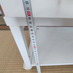 譲ります。テレビ台、ローボード、ホワイト、中古（引き取り限定）の画像