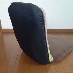 決まりました～DCM（ダイキ）　座椅子の画像