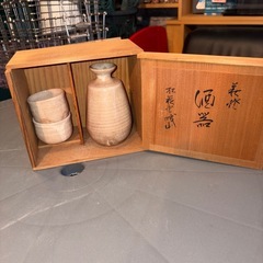 【未使用品】とっくりとお猪口の画像