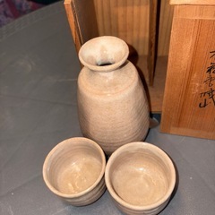 【未使用品】とっくりとお猪口の画像