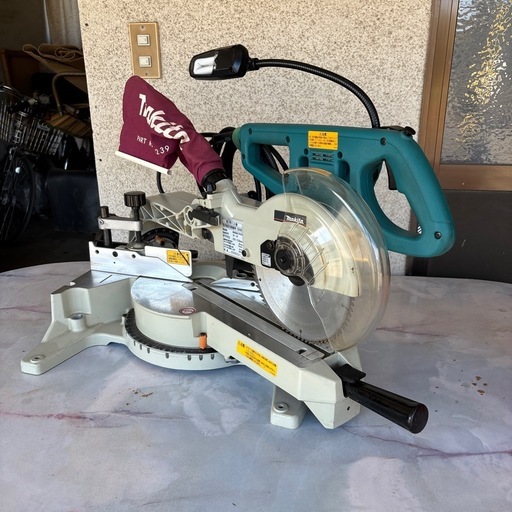 マキタスライド丸ノコLS0812