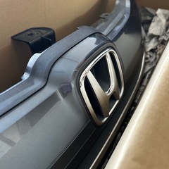HONDA フィット GK 純正フロントグリルの画像