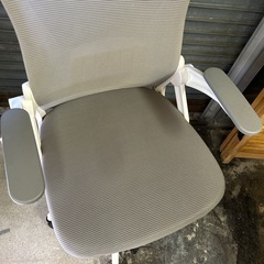 【未使用品】オフィスチェア ClutterFreeの画像