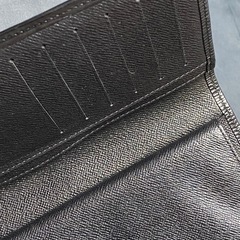LOUIS VUITTON ルイヴィトン エピ コンチネンタル ヴィエノワ 長財布です。ほとんど使用していない綺麗な物です。の画像