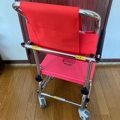 シャワー用車いすの画像