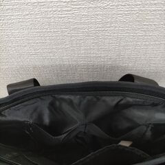  【新品未使用】FILA 　フィラ トートバッグ  黒  ショルダーバッグ　  ブラック 黒 ロゴ入り ショルダー兼用 新品タグ付き 通勤 通学 部活 ジム 　251017-7Yの画像