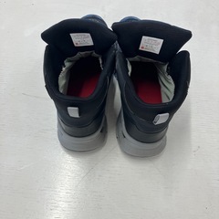 スニーカー25.5㌢の画像