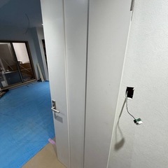 ダイノックシート貼れる業者さん探してます‼️の画像
