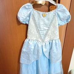 ハロウィン シンデレラのコスチューム　１３０ｃｍの画像