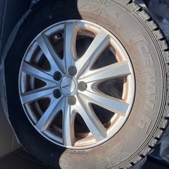 22年製　スタッドレスタイヤ　アイスマン　raurion 195/65R15の画像
