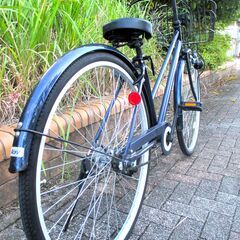 中古自転車 ママチャリ 自転車 27インチ ネイビー 通勤 通学 近所のお出掛けなどにの画像