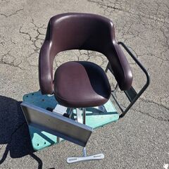 【専用】美容室用スタイリングチェア（中古品）※直接引き取りなら￥8000 専用】美容室用スタイリングチェア（中古品）※直接引き取りなら