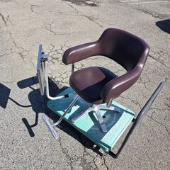 タカラベルモント スタイリングチェア Minamo ミナモ ダークブラウン 理髪店 美容 イス 家具の画像