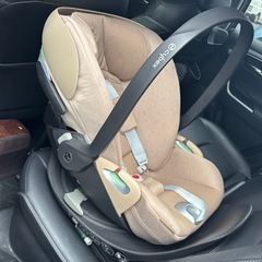 サイベックス チャイルドシート コージーベージュプラス トラベルシステムの画像