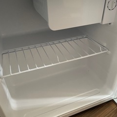 小さめの冷蔵庫の画像