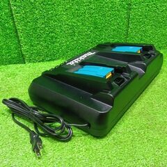 マキタ DC18RD 二口充電器【船橋馬込店】【店頭取引限定】【未使用】ITCBKSK8WYYZの画像