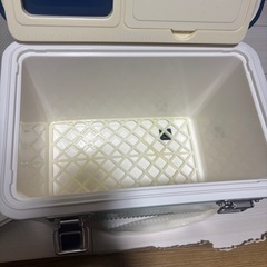 クーラーボックスの画像