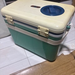 クーラーボックスの画像