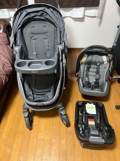 Gracoのベビーカー&チャイルドシートセットです