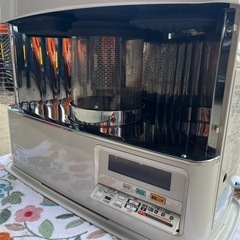 ＣＯＲＯＮＡ　ＦＦ式輻射床暖ストーブ　木造１８畳／コンクリート２９畳　２０２２年製　石油ストーブ　ホワイト　コロナ　ＵＨ－Ｆ７０２１ＰＲの画像