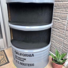 ドラム缶ハーフシェルフの画像