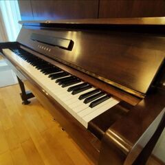 YAMAHAアップライトピアノ（U3）木目の画像