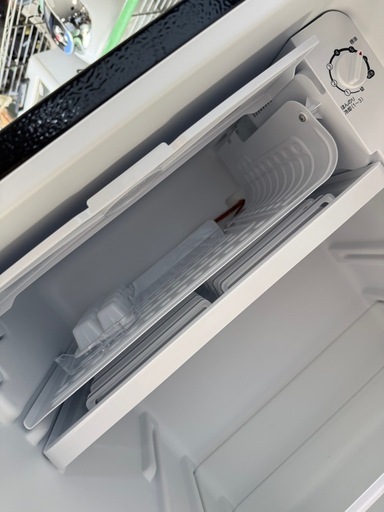 2025年　アイリスオーヤマ　冷蔵庫　92L ぴピカピカ