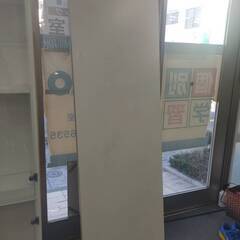 折り畳み長机　折り畳み椅子２つ　付き　【早い者勝ち】の画像