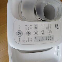 シャープ加熱式加湿器2022年製の画像