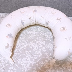 授乳クッション　抱き枕　バースデイ　コトリの画像