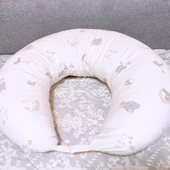 授乳クッション　抱き枕　バースデイ　コトリの画像