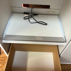 食器棚　コンセント付きの画像