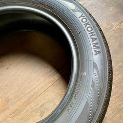 YOKOHAMAタイヤ BluEarth RV03 215/60R16 95H 中古タイヤ4本セットの画像
