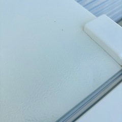 直接引き取り3,800円引き⭐︎大阪府下又は近郊は配送設置込み🉑 Simplus 85L 冷凍冷蔵庫SP-RT85L2-WH 2022年製/YMJ103-42の画像