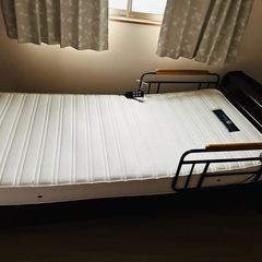 10/19(日)or10/21(火) 手渡し　Granz 電動ベッドの画像