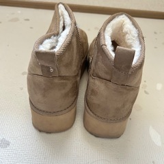 あつぞこ厚底ブーツの画像