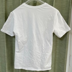 ARMANI アルマーニ　ホワイト Vネック Tシャツ 半袖Tシャツ カットソー トップス Tシャツ 白 ホワイトサイズLの画像